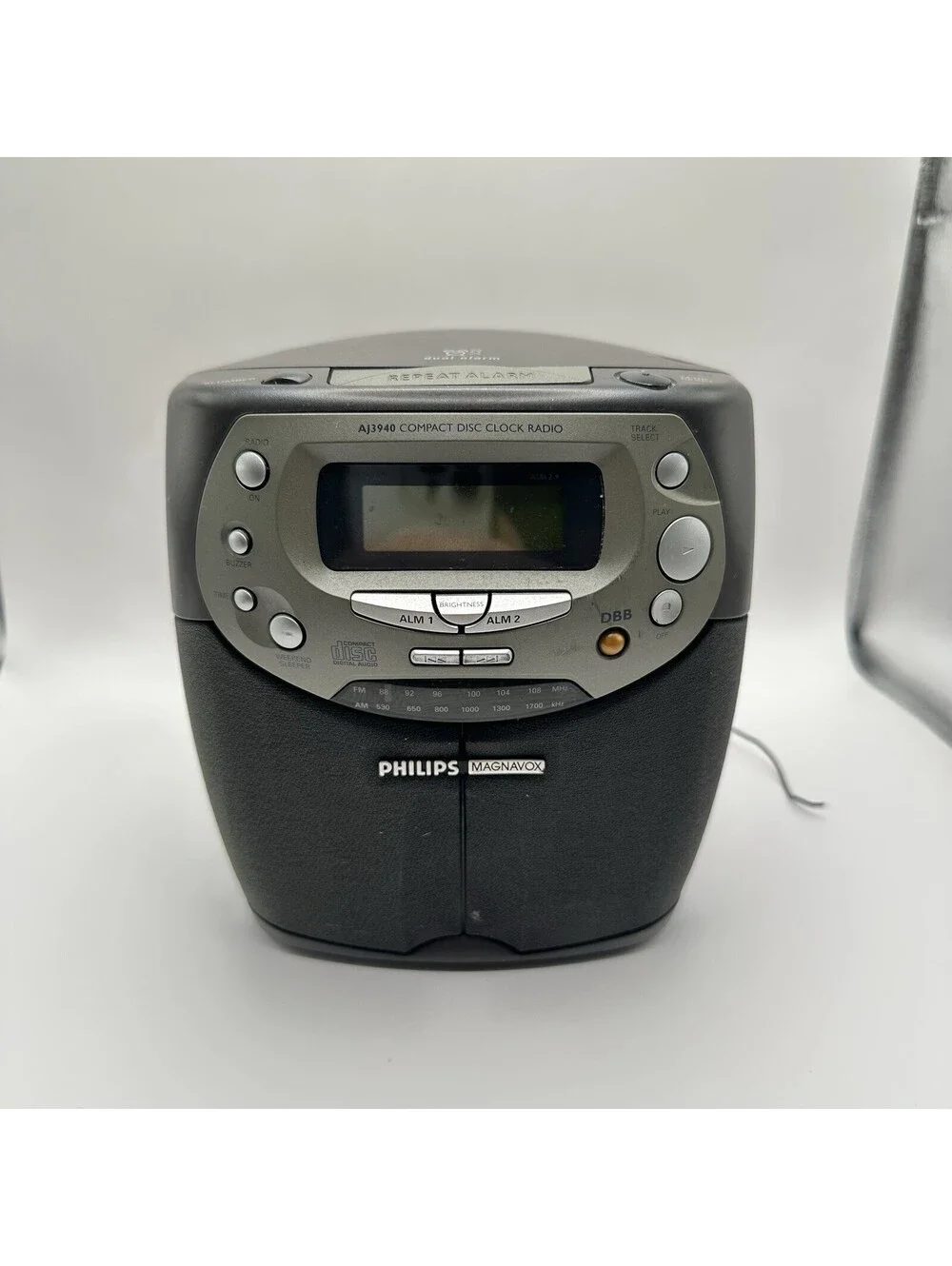Phillips Magnavox AJ3940 AM/FM Repeat Alarm Clock Radio CD Player TESTED